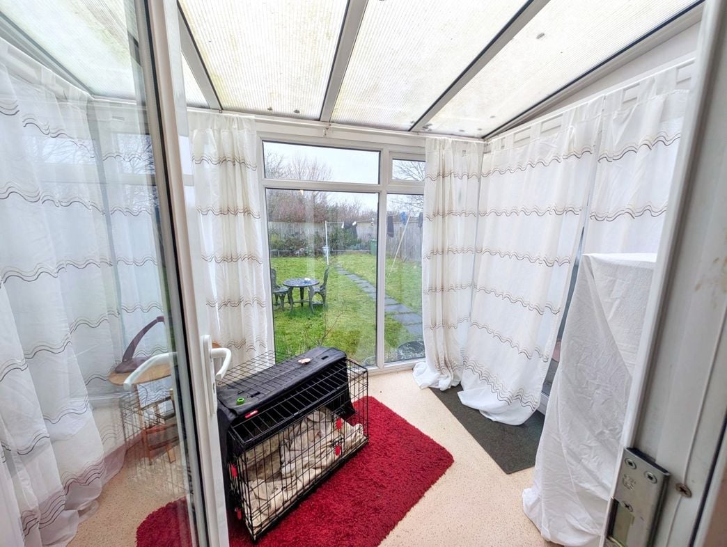 Property image 4 of 11