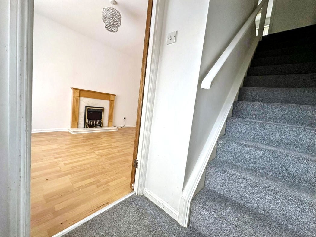 Property image 8 of 17