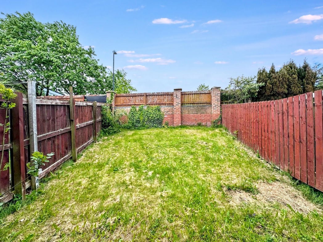 Property image 14 of 17
