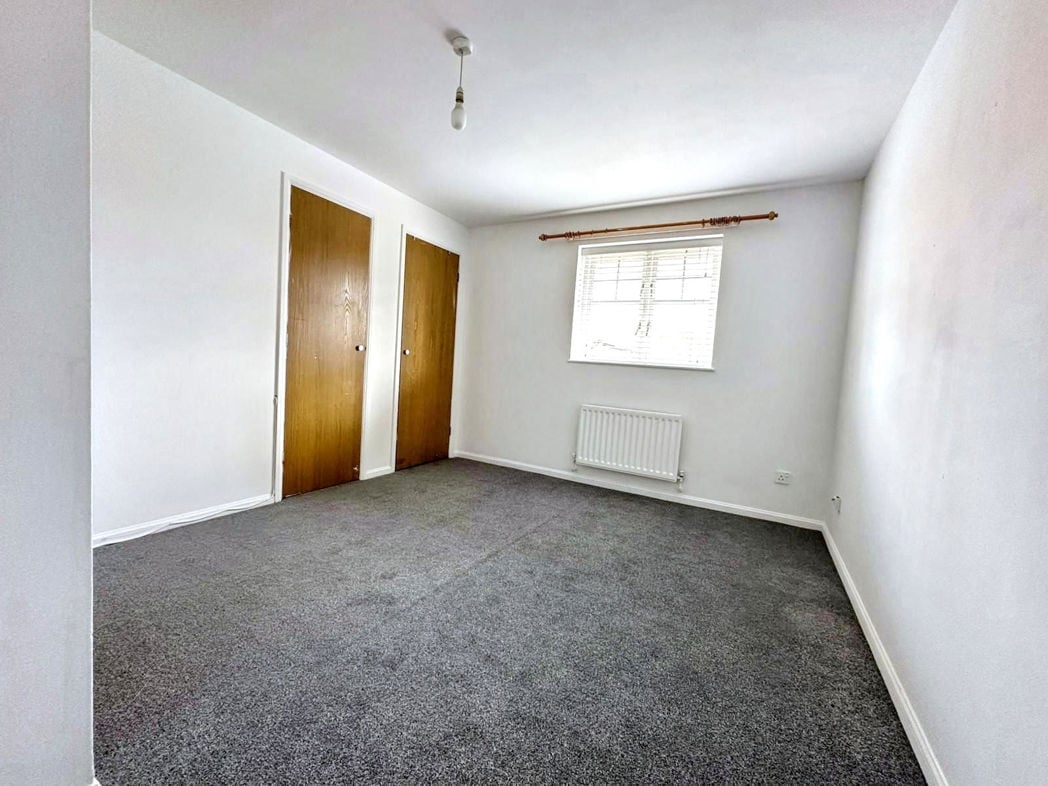 Property image 10 of 17