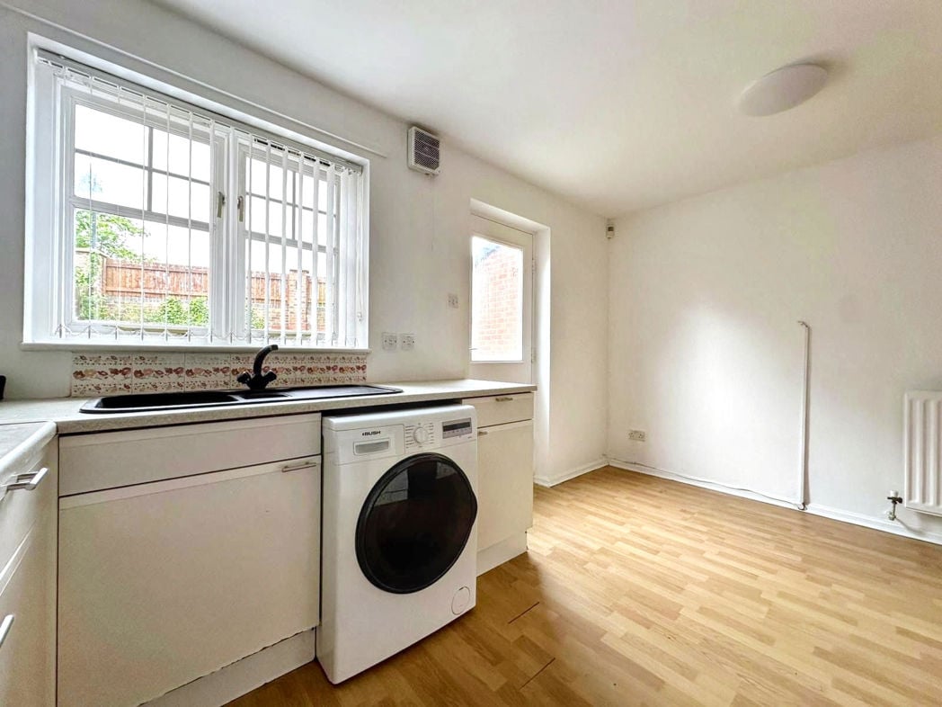 Property image 7 of 17
