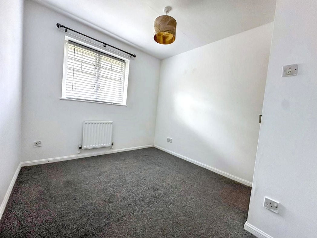 Property image 12 of 17