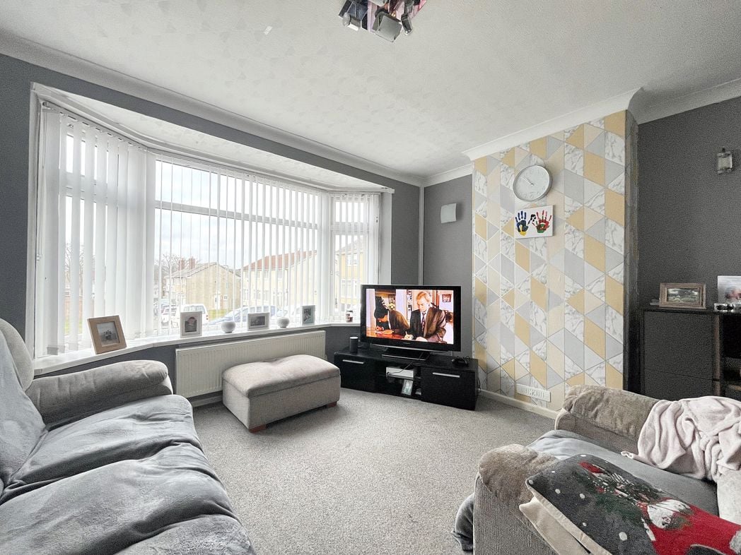Property image 2 of 11