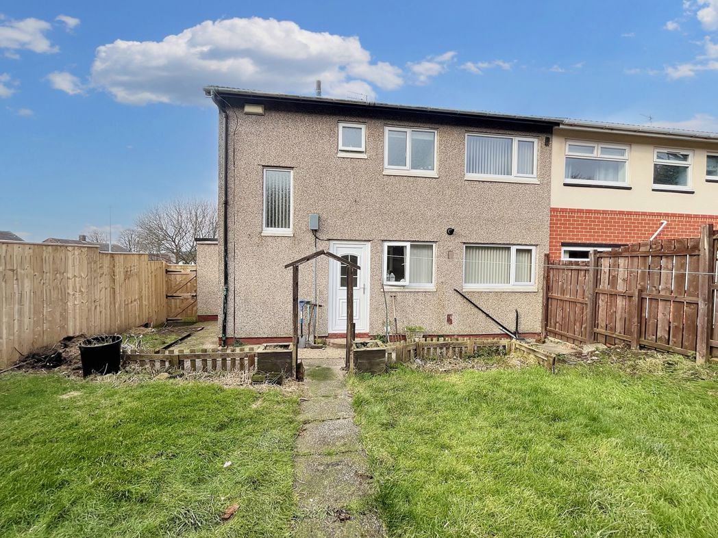 Property image 10 of 11