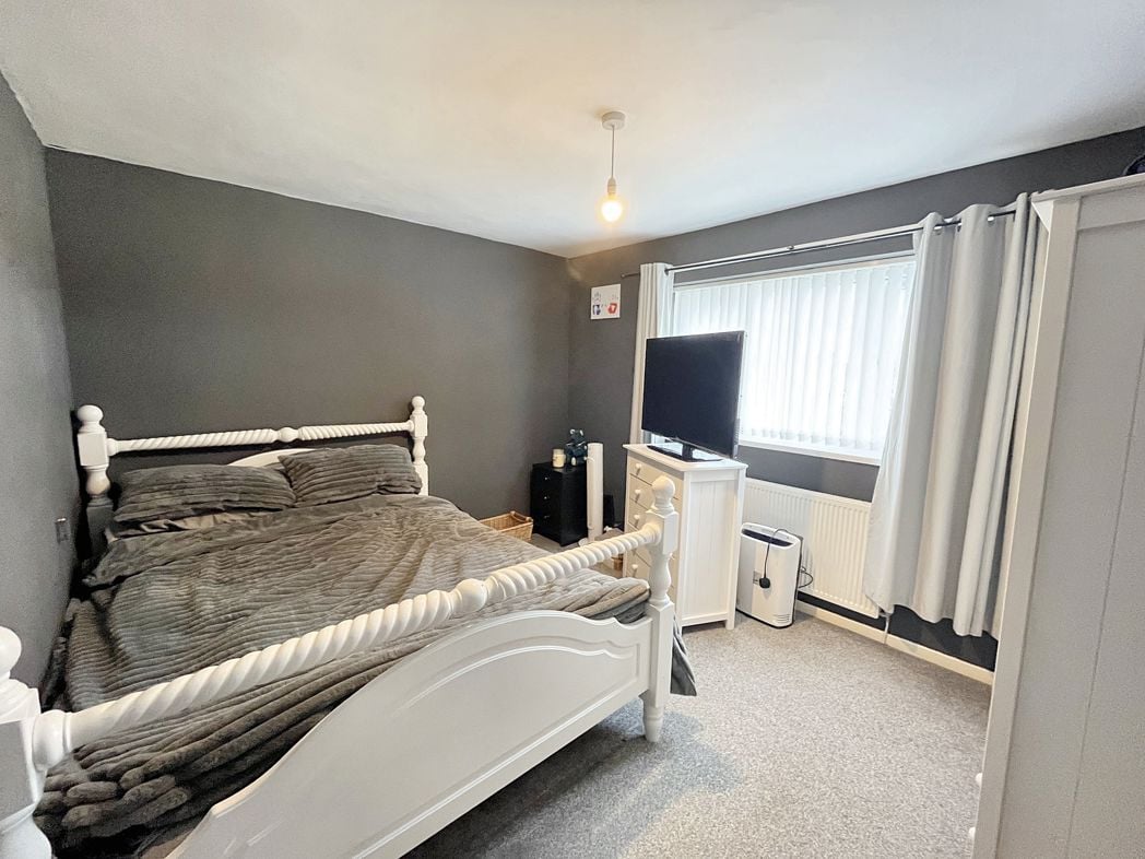 Property image 5 of 11