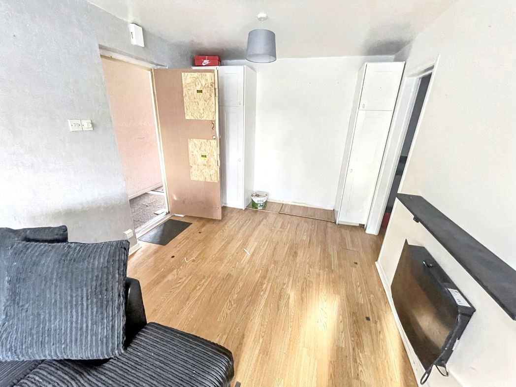 Property image 4 of 6