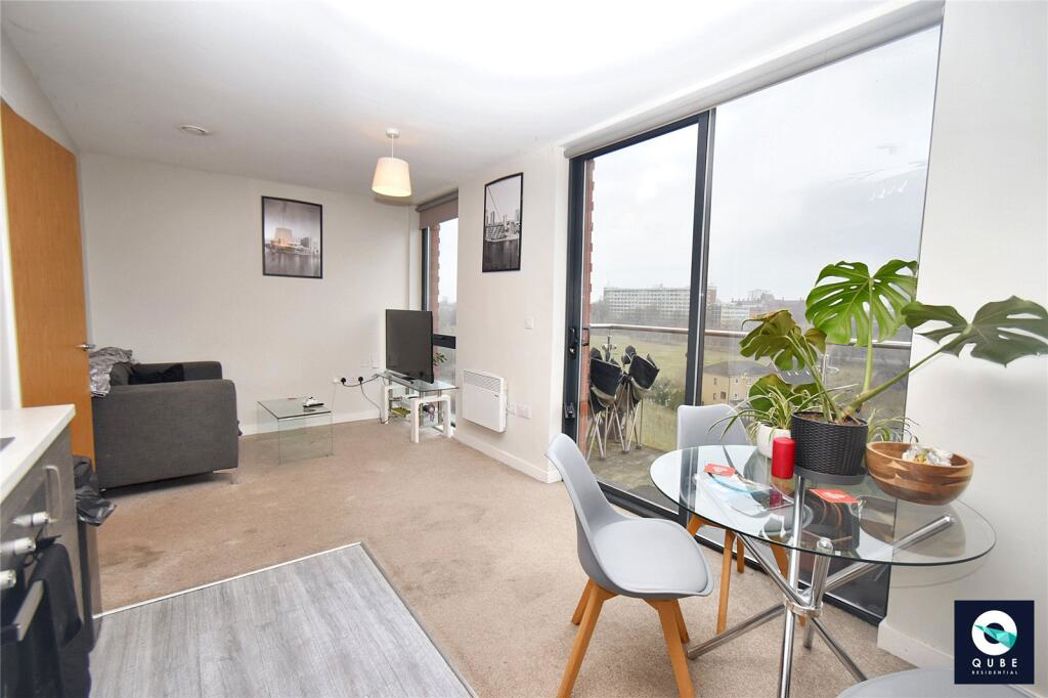 Property image 2 of 14