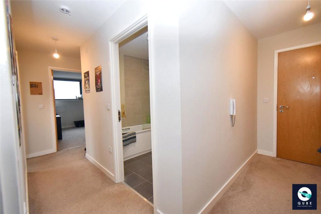Property image 4 of 14