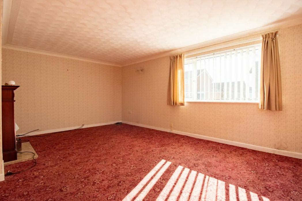 Property image 3 of 19