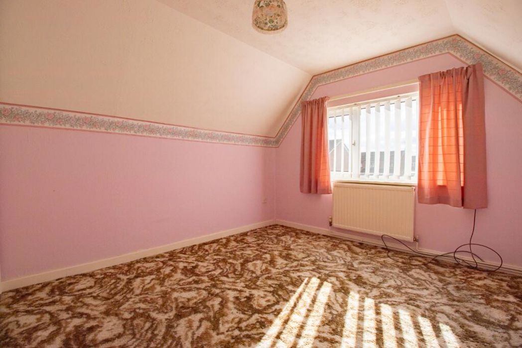 Property image 10 of 19