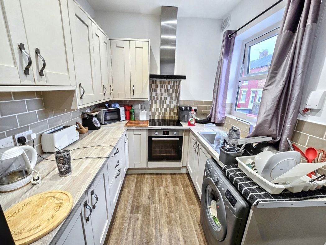 6, Bishop Auckland, Durham, DL14 8SX