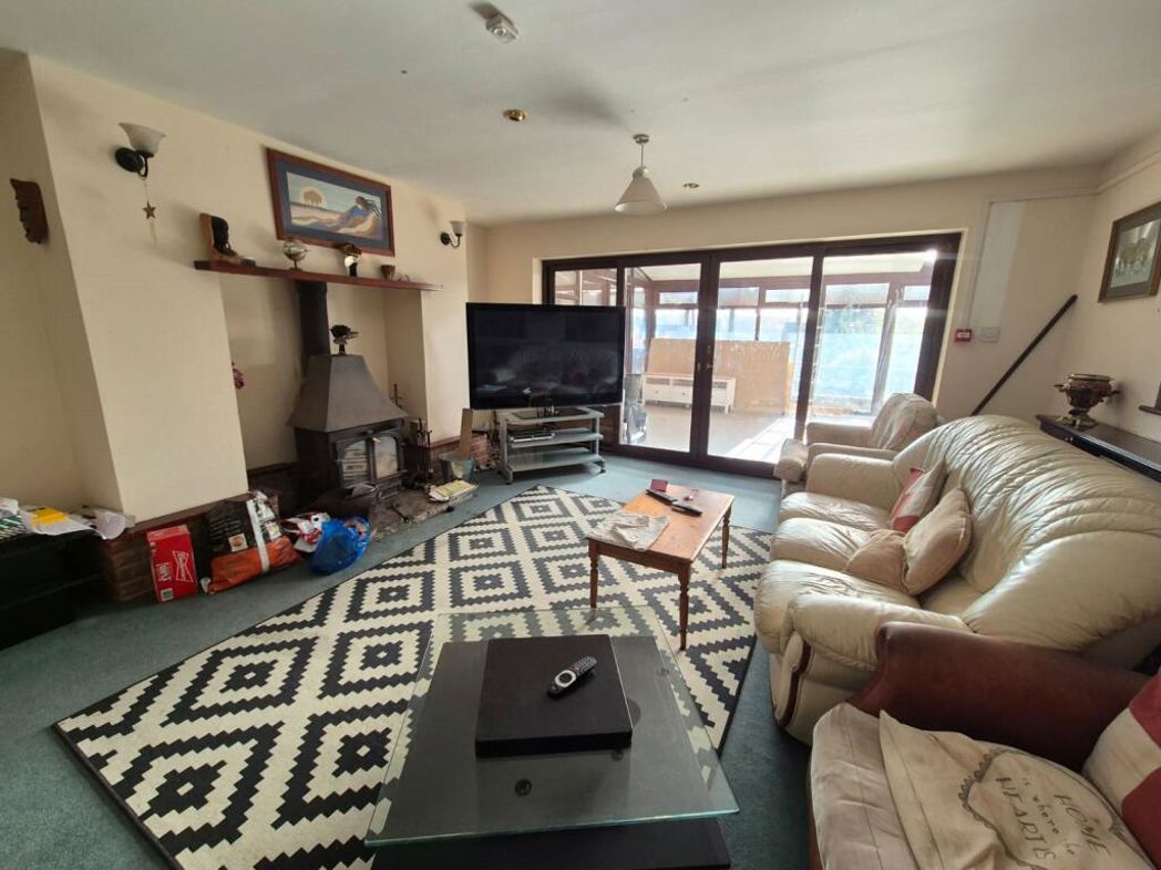 Property image 3 of 10