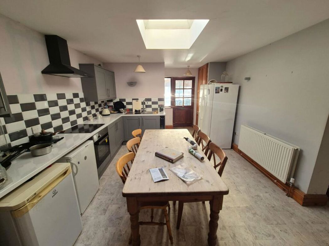 Property image 10 of 10