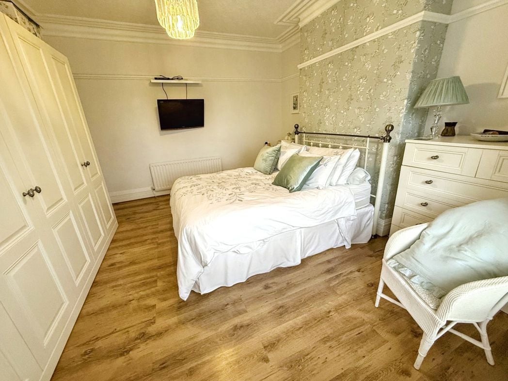 Property image 12 of 31