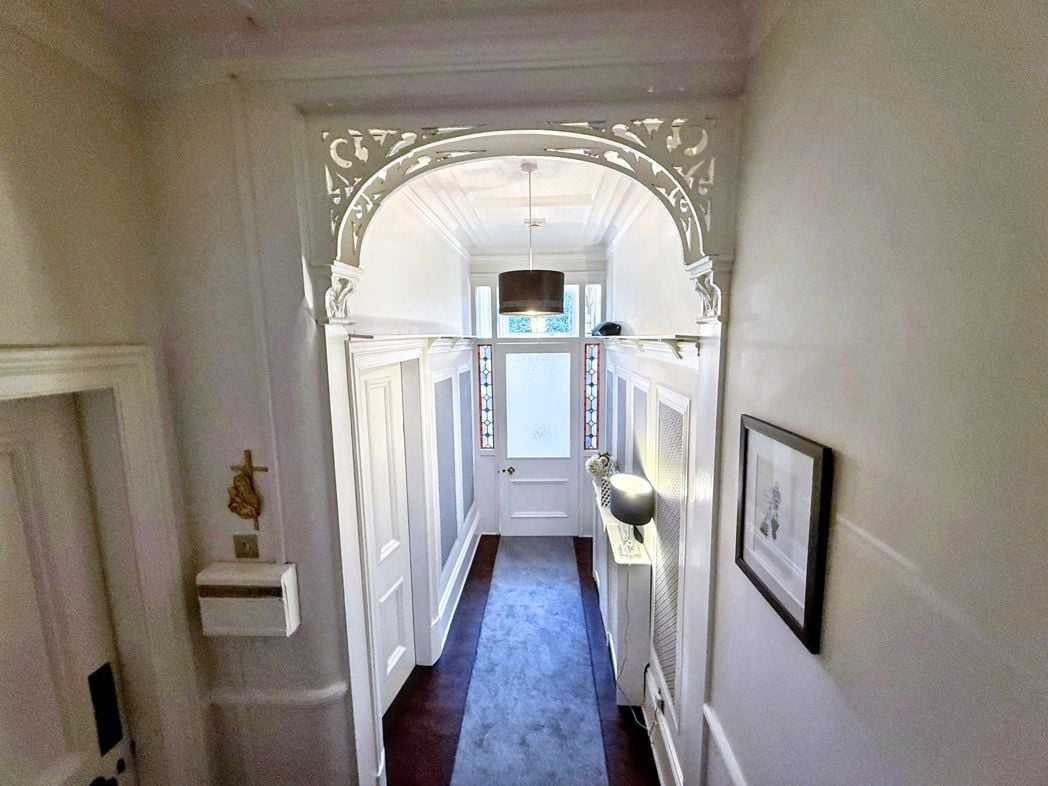 Property image 2 of 31