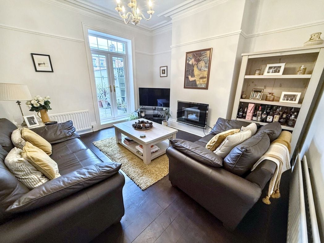 Property image 8 of 31