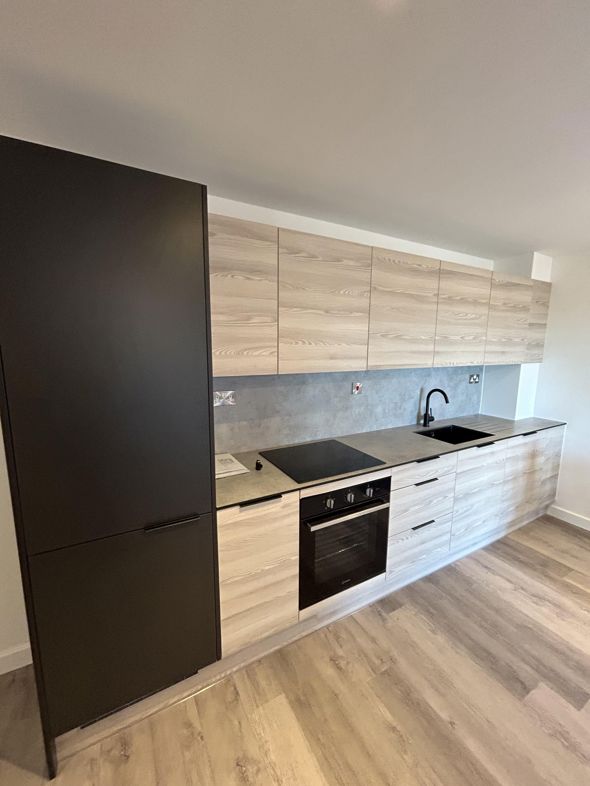 Property image 2 of 8