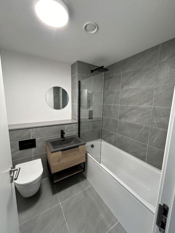 Property image 8 of 8