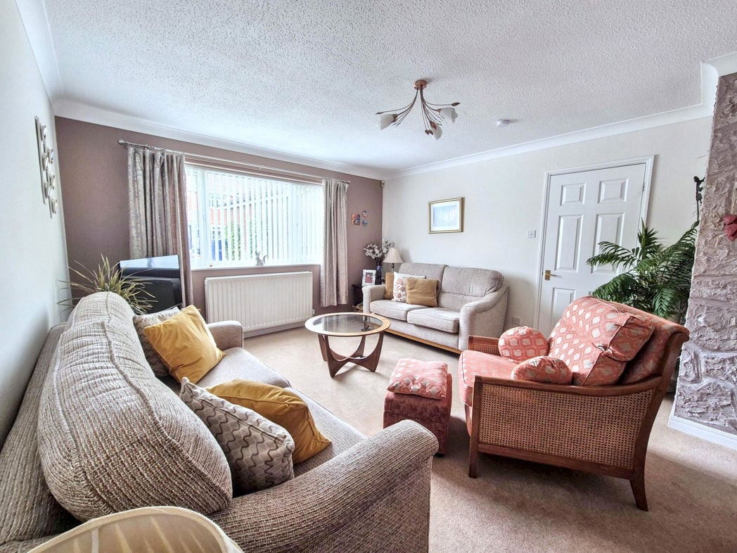 Property image 3 of 21