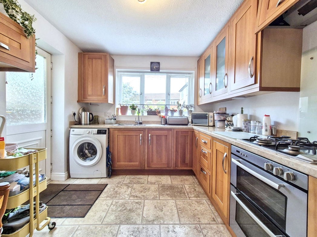 Property image 8 of 21