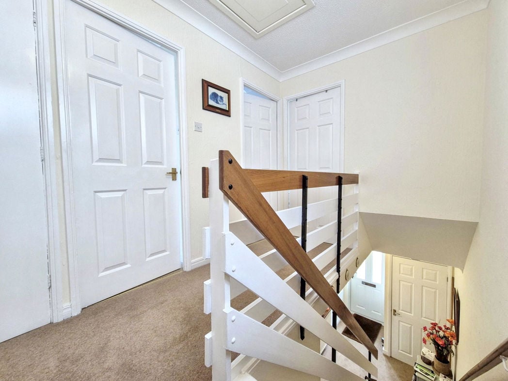 Property image 9 of 21