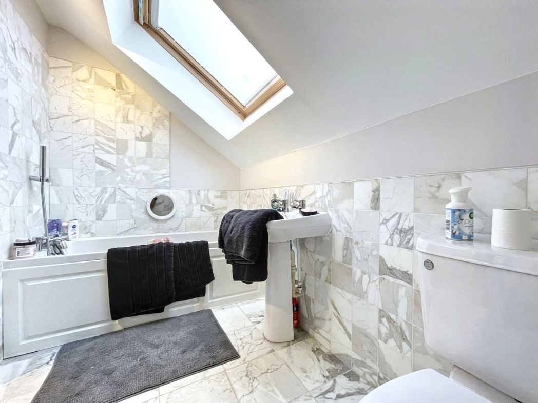 Property image 13 of 17