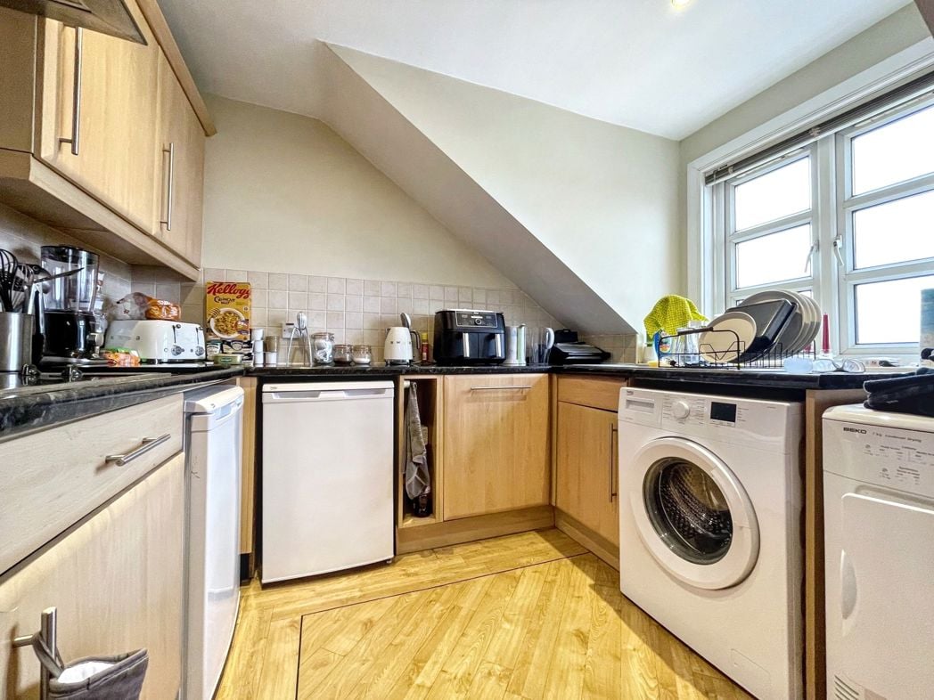 Property image 7 of 17