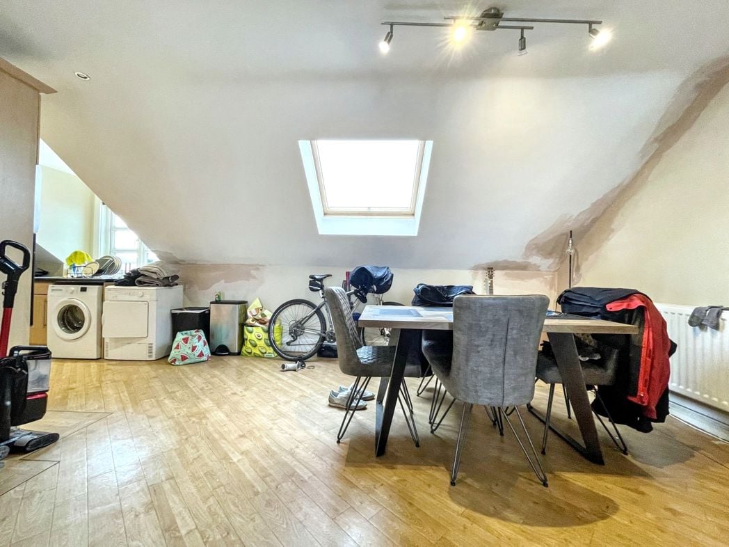 Property image 6 of 17