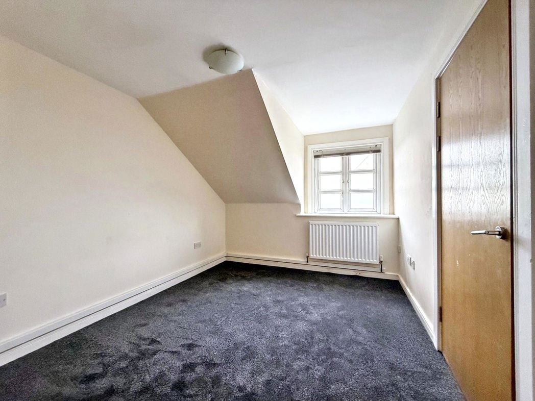 Property image 8 of 17