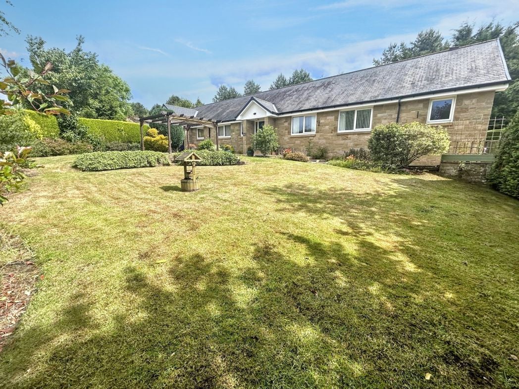 Property image 1 of 28