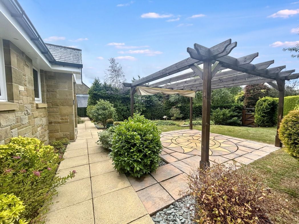 Property image 2 of 28