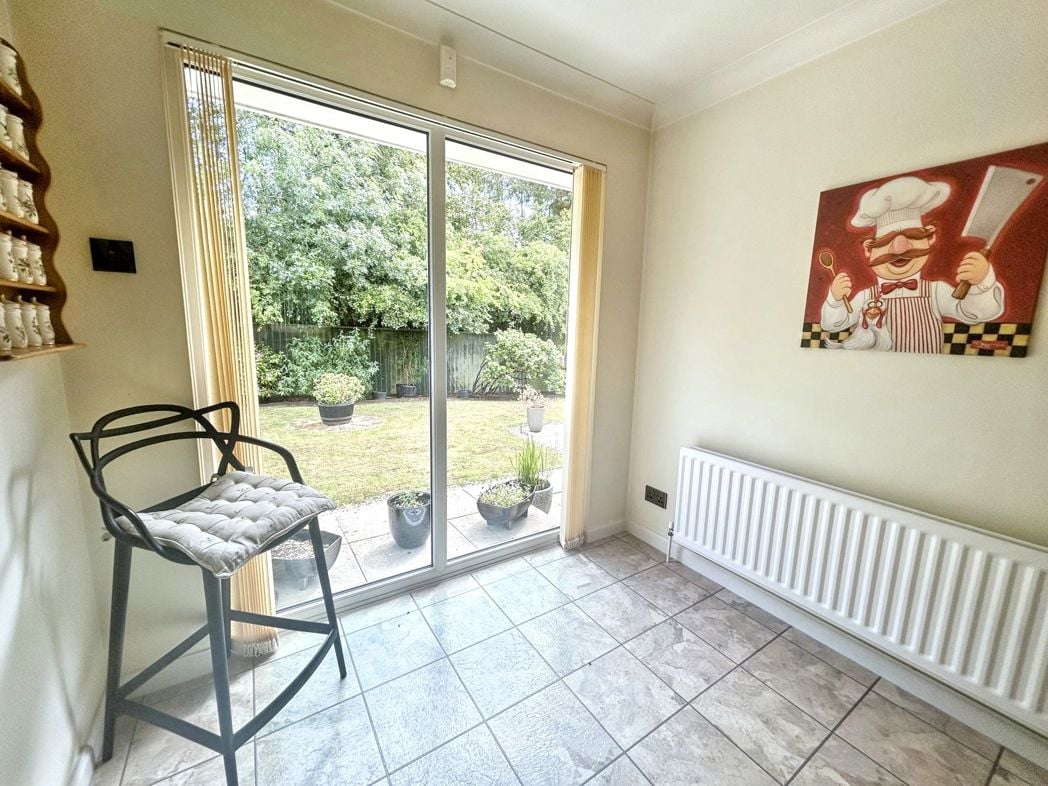 Property image 8 of 28