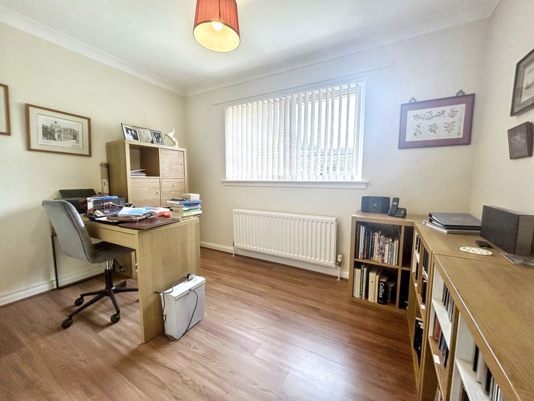 Property image 11 of 28