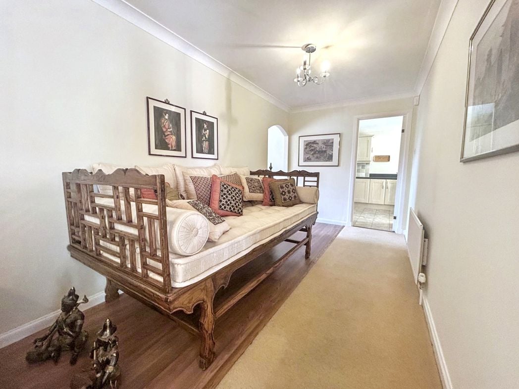 Property image 12 of 28