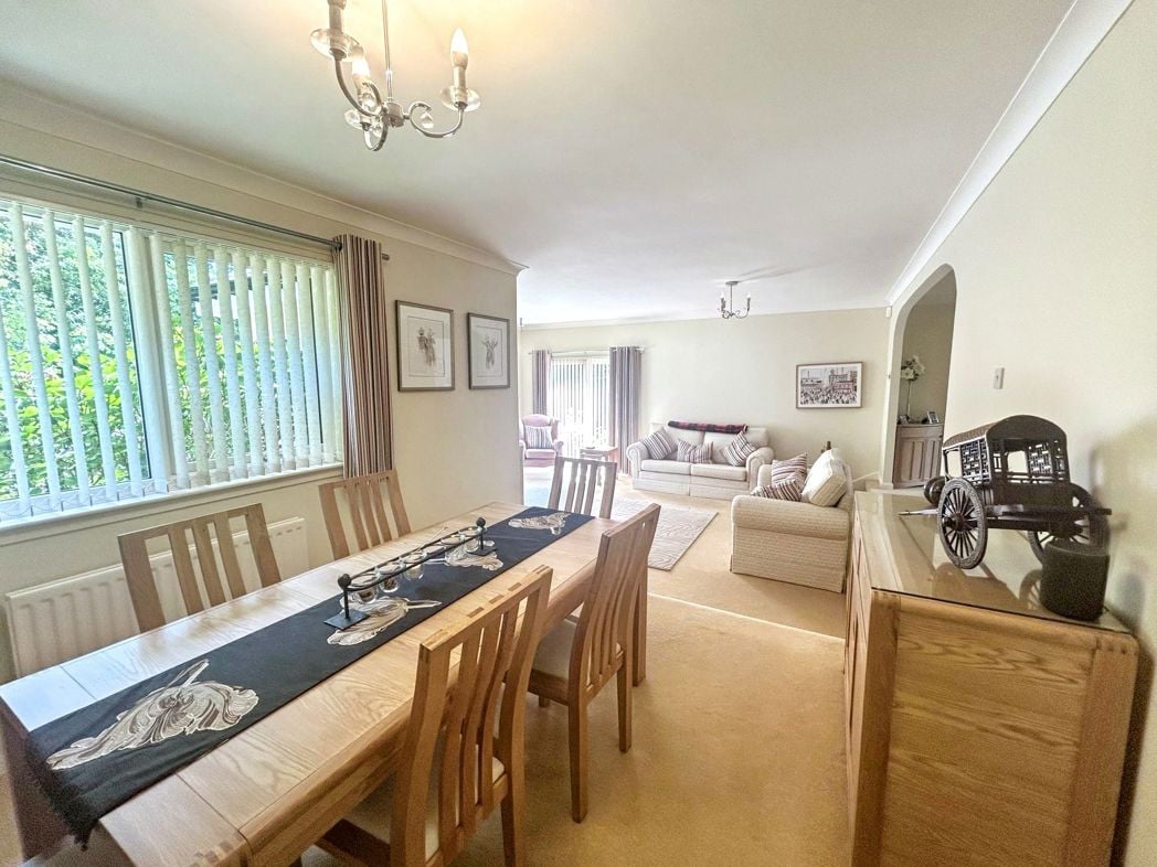 Property image 5 of 28