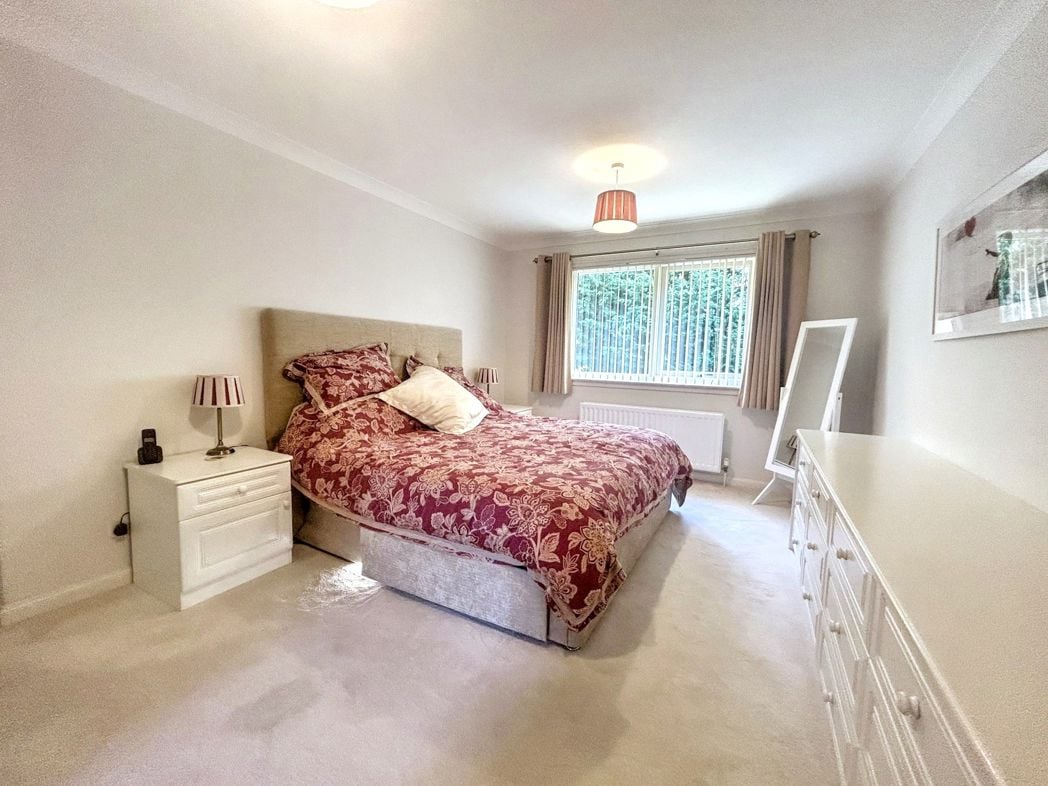 Property image 23 of 28