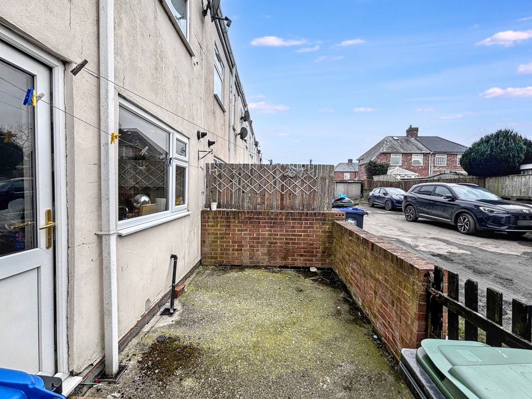 Property image 2 of 8