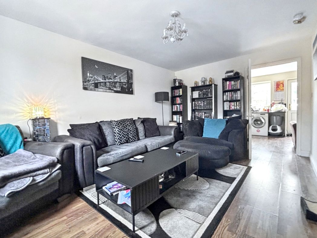 Property image 4 of 8