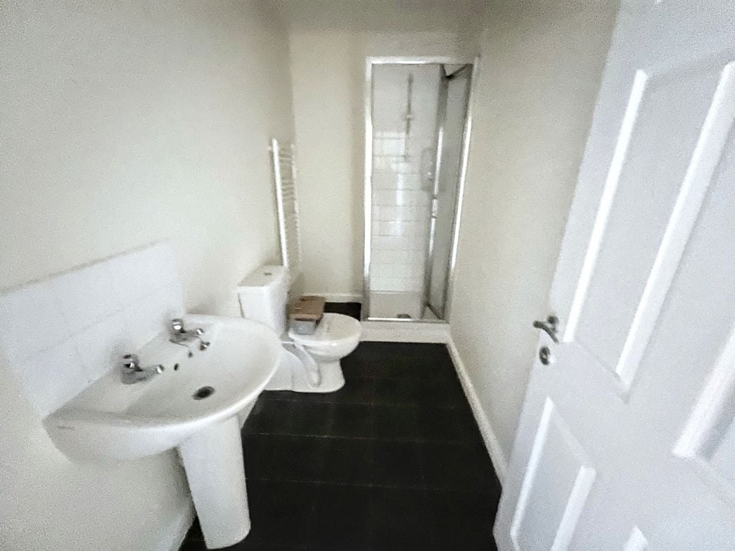 Property image 4 of 5