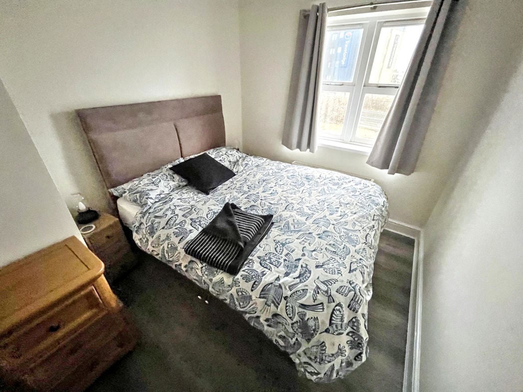 Property image 5 of 9