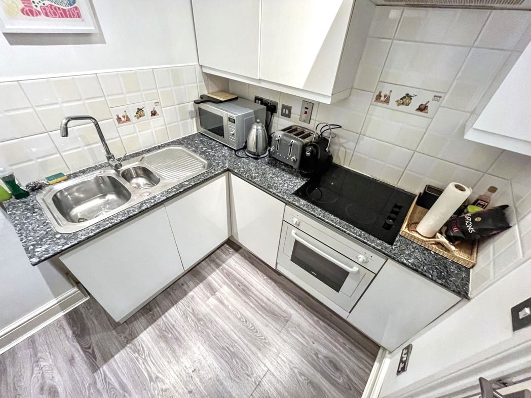 Property image 4 of 9