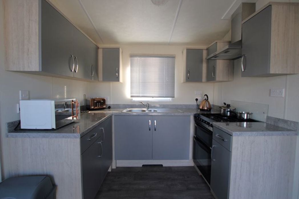 Property image 3 of 9