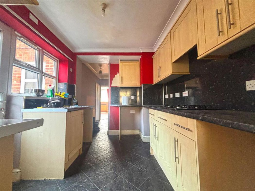 Property image 2 of 8