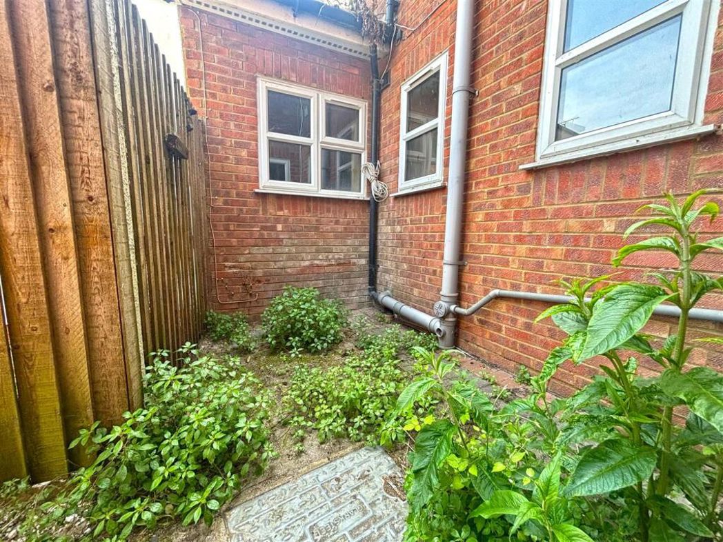 Property image 8 of 8