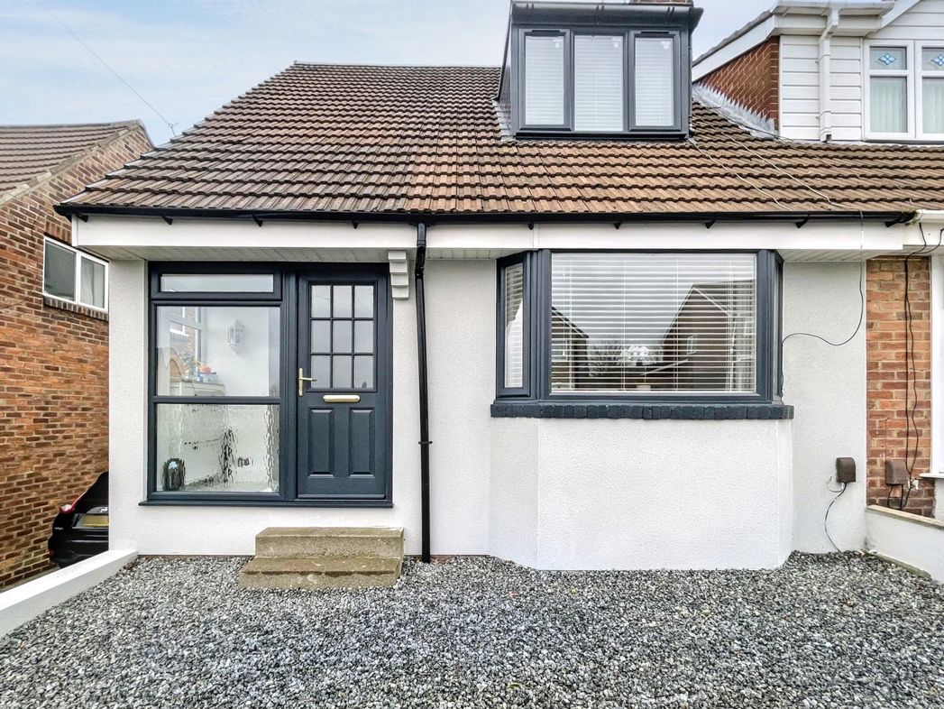 Property image 3 of 12