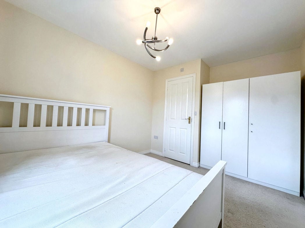 Property image 10 of 17