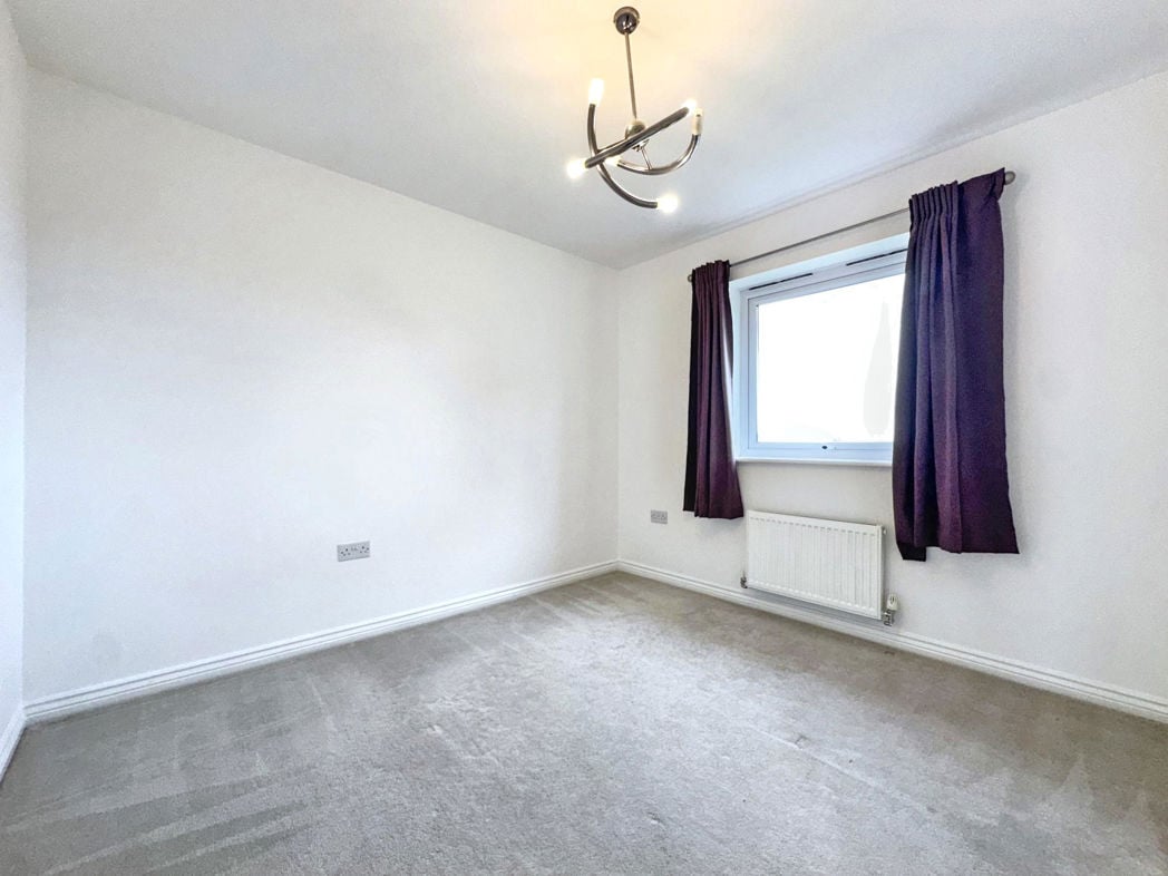 Property image 12 of 17