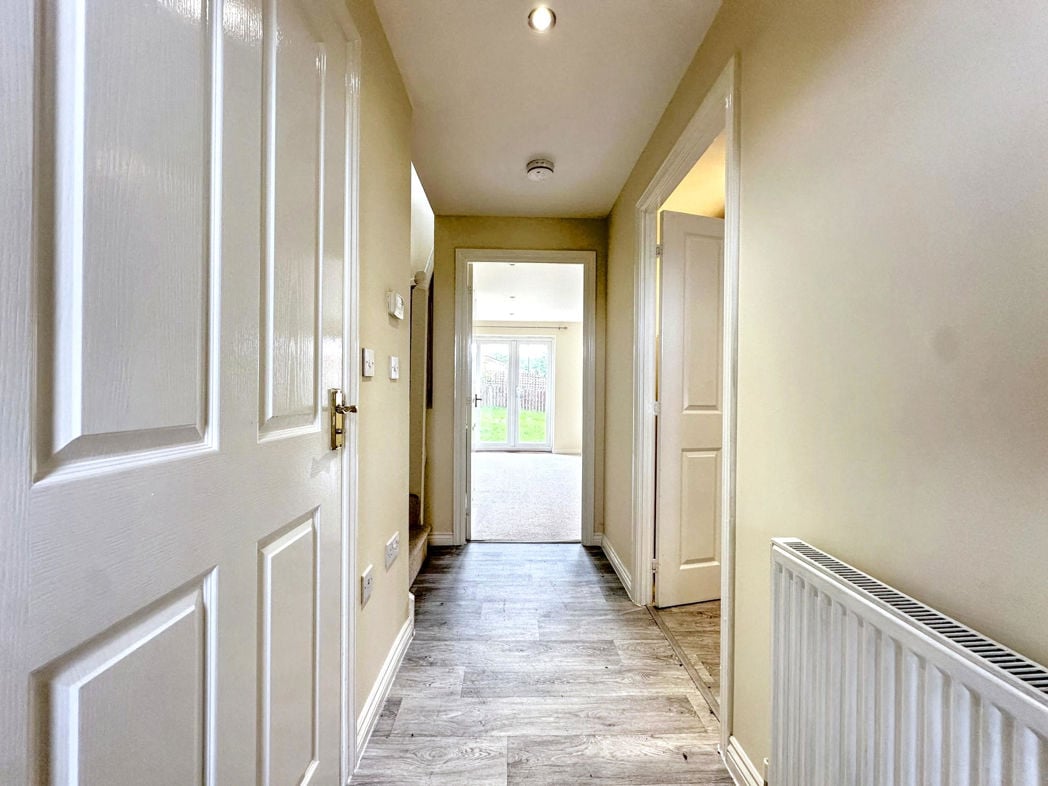 Property image 6 of 17