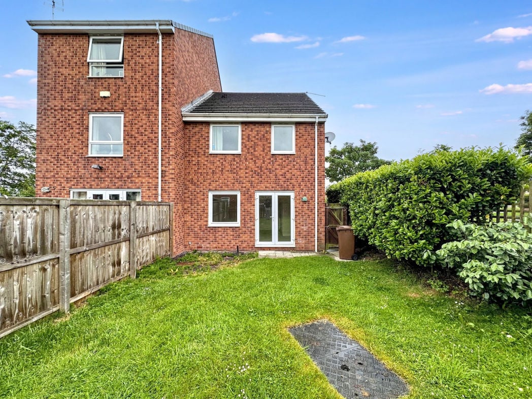 Property image 16 of 17