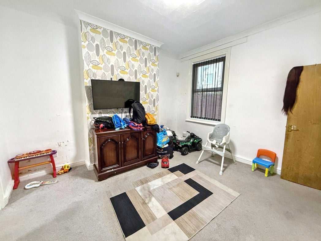 Property image 4 of 8